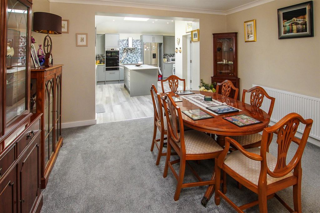 Property photo 3 of 16 Img_1046-4.Jpg