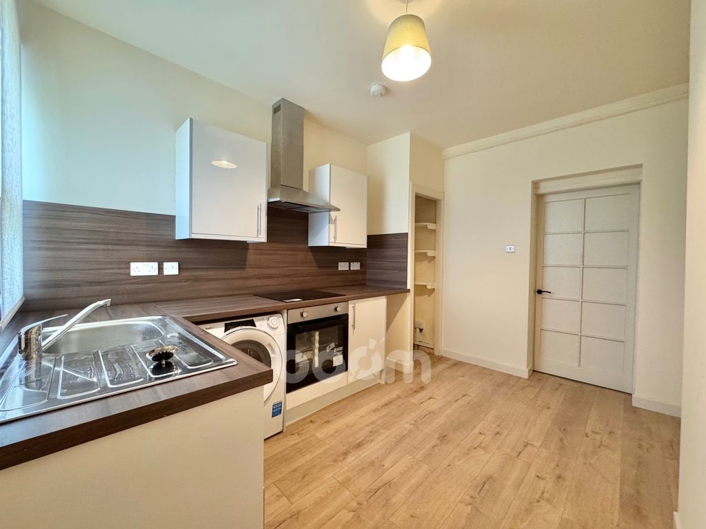 2 bed flat for saleEglinton Street, Beith KA15
