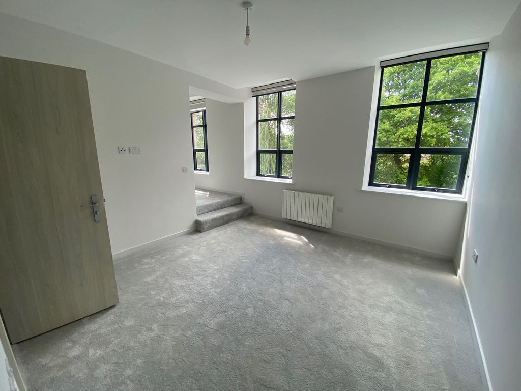 Property photo 3 of 11 Image