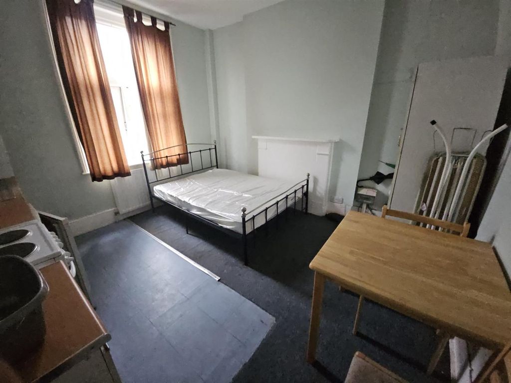 Property photo 1 of 2 Whatsapp Image 2025-12-15 At 12.05.02 Pm.Jpeg