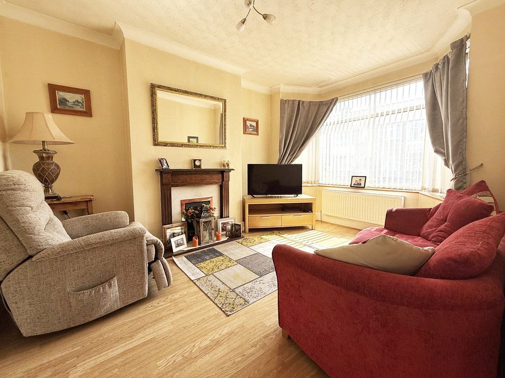 Property photo 2 of 16 Picture No. 24