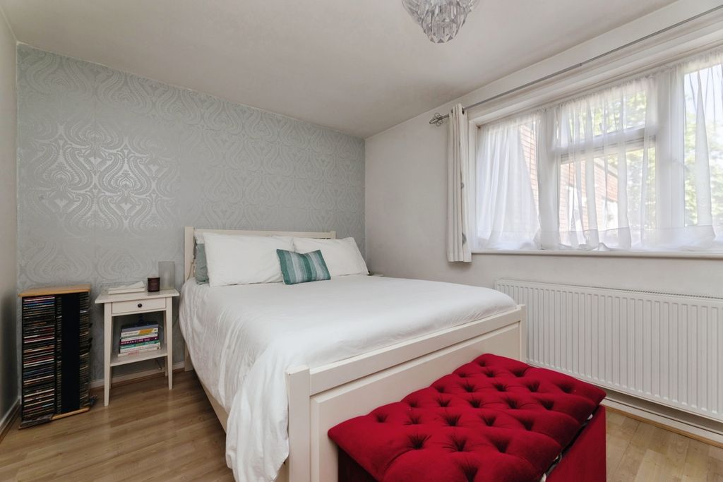 Property photo 3 of 12 Pbox-Img.Jpg