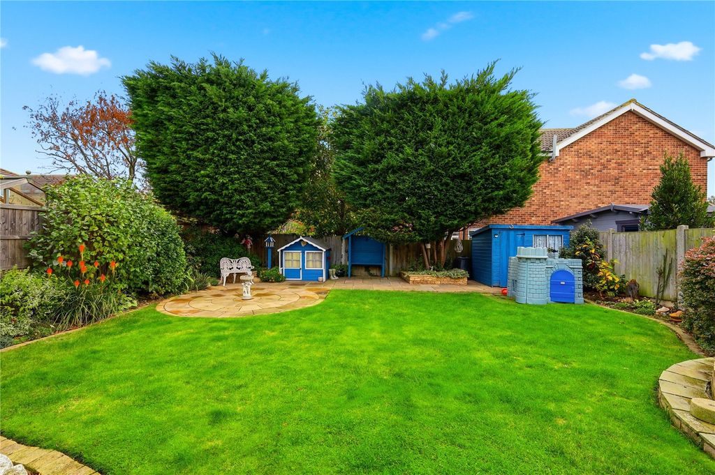 Property photo 2 of 18 Picture No. 24