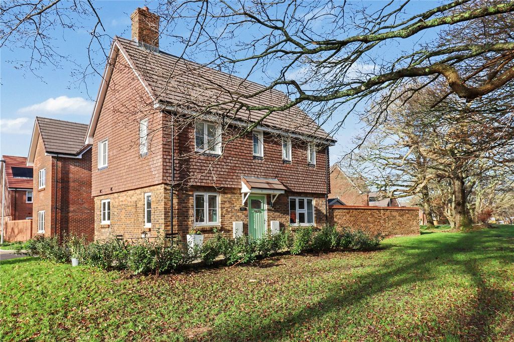 Property photo 1 of 18 Front