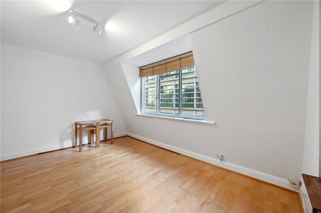 Property photo 3 of 9 Picture No. 08