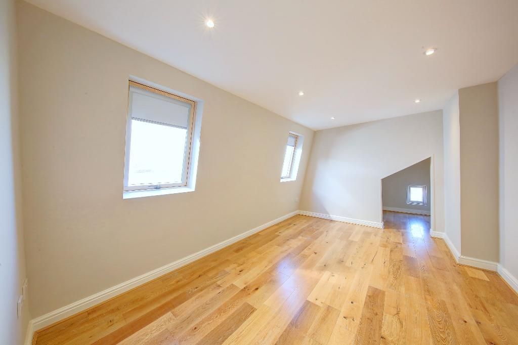 Property photo 3 of 11 Photo 3