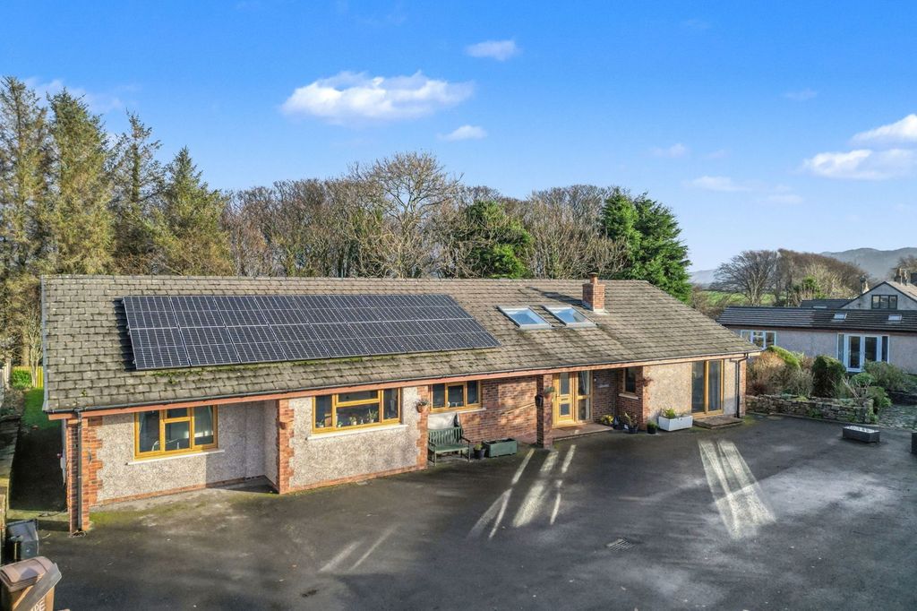 Property photo 1 of 39