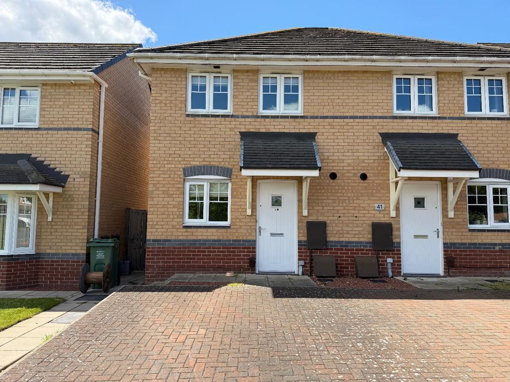 Property photo 1 of 10 External
