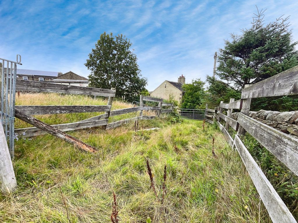 Property photo 2 of 6