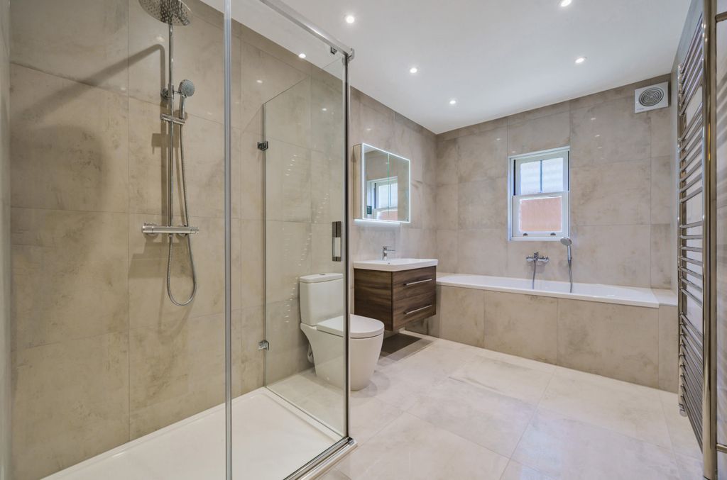 Property photo 3 of 7 969902 (8).Jpg