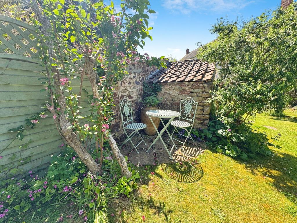 Property photo 3 of 19