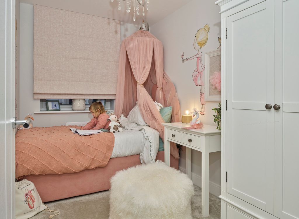 Property photo 3 of 7 242156-248