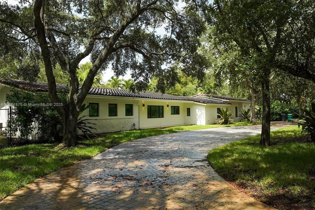 Property photo 2 of 49 <Alttext/>