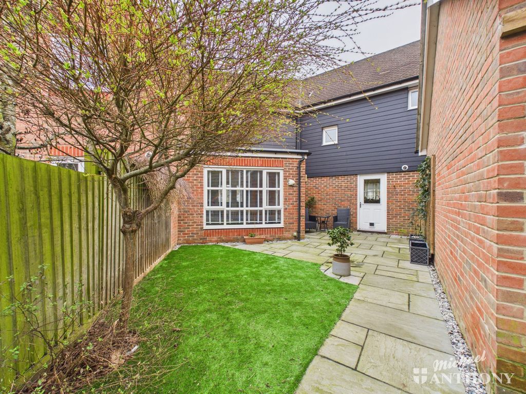 Property photo 3 of 20 7Ae665F2ce2A4d588779609612712Ac8_80_Cam03218G0-Pr0939-Still001