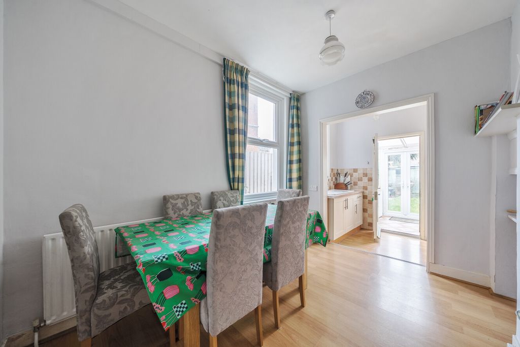 Property photo 3 of 17 1416737-15-6995E5...