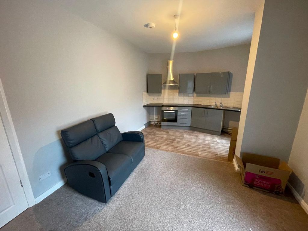 Property photo 3 of 6