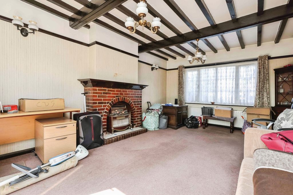 Property photo 3 of 13 Photo