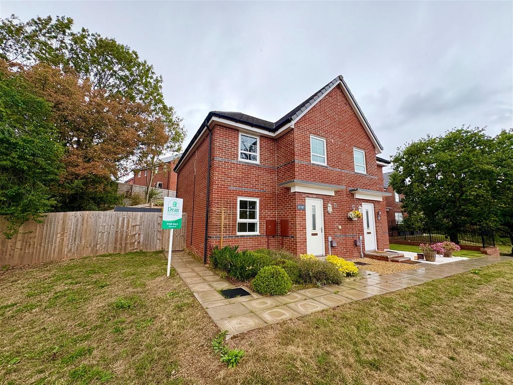 Property photo 1 of 15