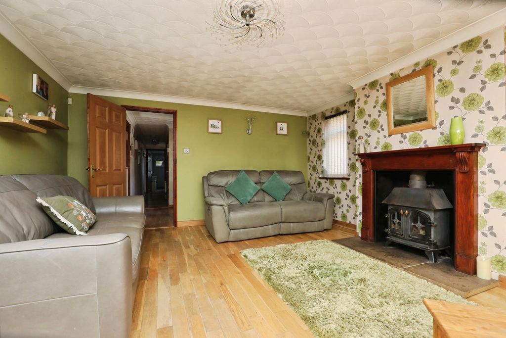 Property photo 2 of 14 Photo