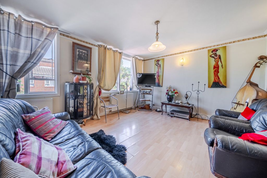 Property photo 2 of 20 1483039-4-6A70Aed...