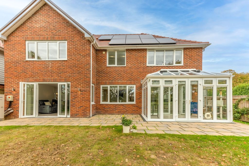 Property photo 2 of 53