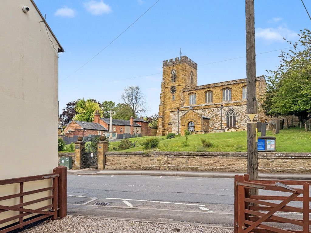 Property photo 2 of 69 47129711