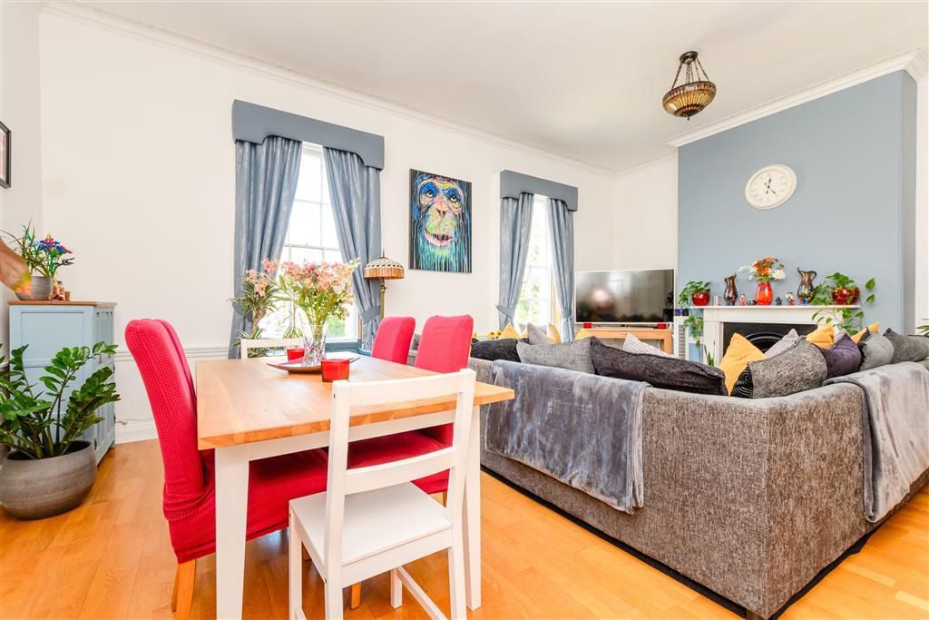 Property photo 2 of 13 Lounge/Diner