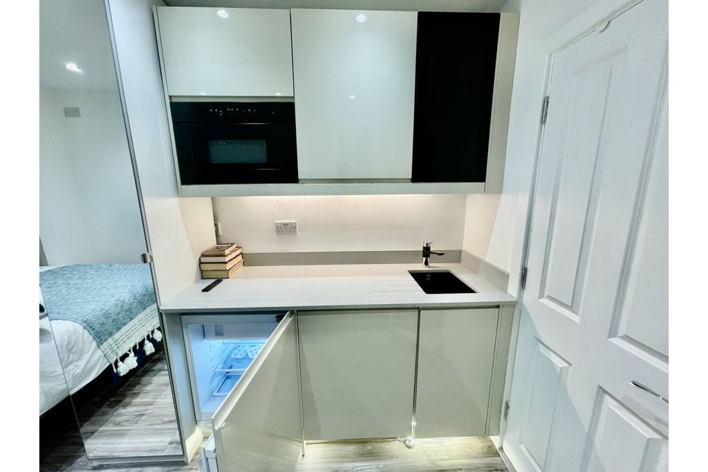 Additional image 37 of 6 bed end terrace house for saleWhitton Avenue West, Greenford UB6