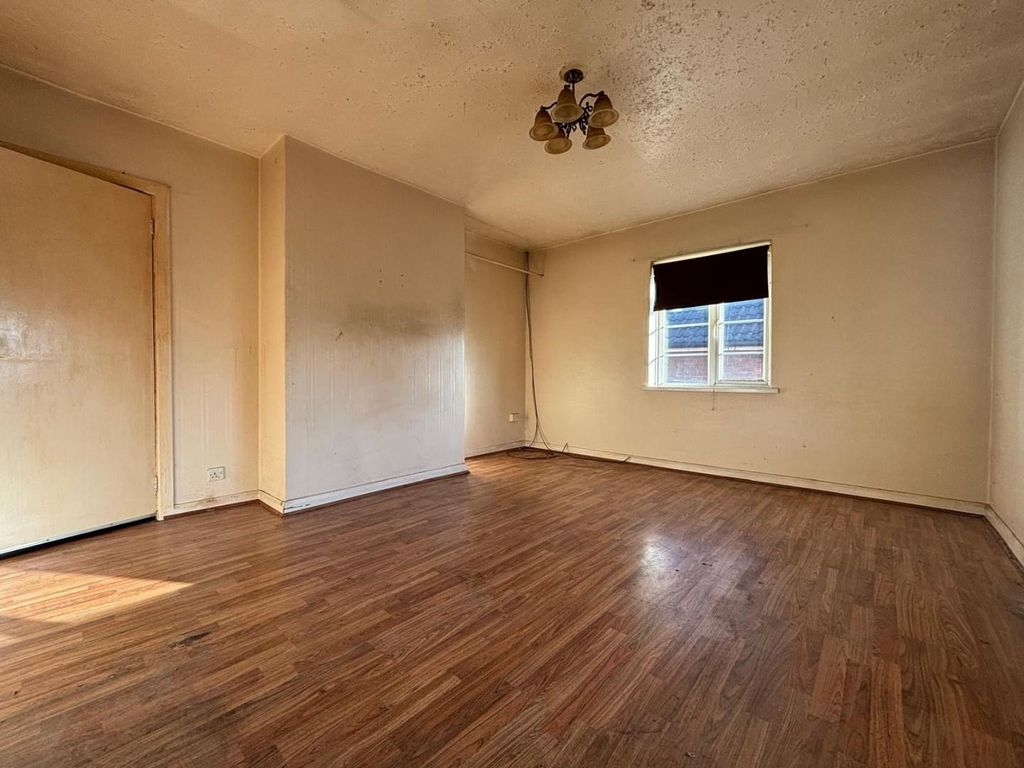 Property photo 2 of 5 c5c30086-Ae47-4Fcb-A645-623B821Bb76F.Jpg