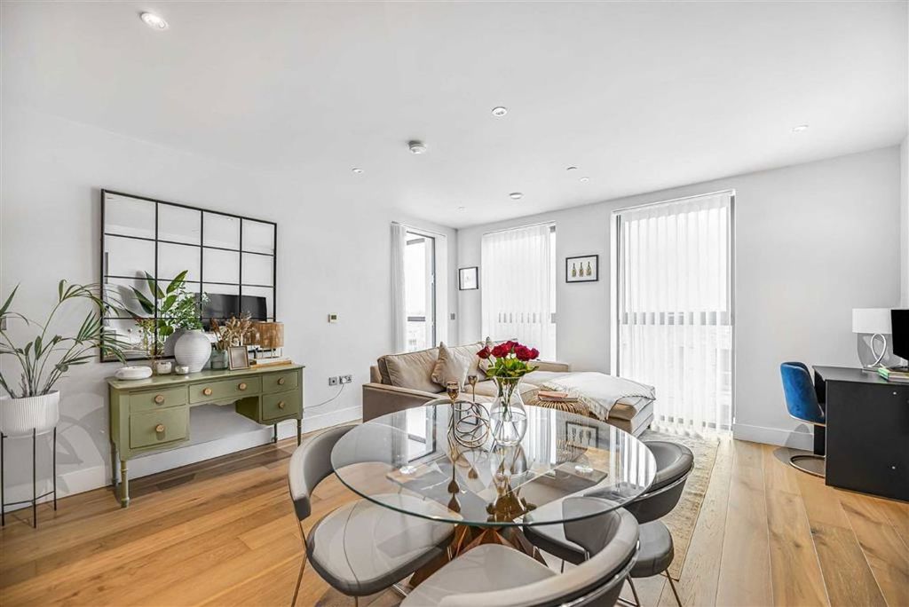 Property photo 1 of 5