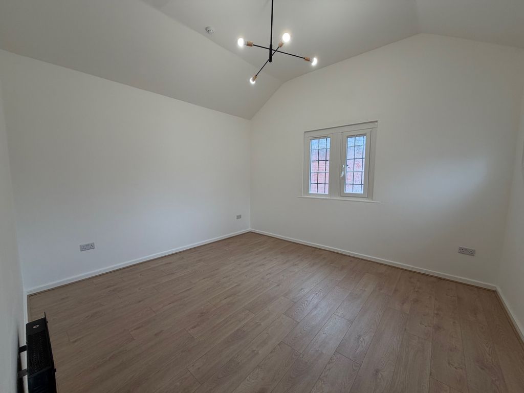 Property photo 2 of 3