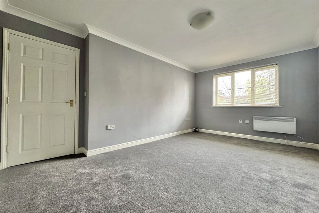 Property photo 3 of 9 Picture No. 10