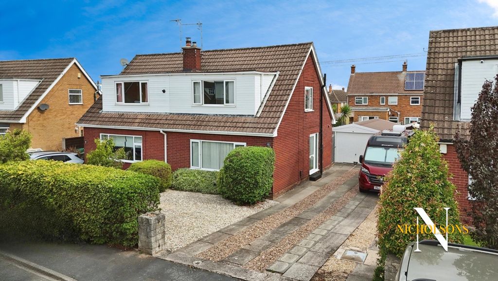 Property photo 1 of 17 4398420