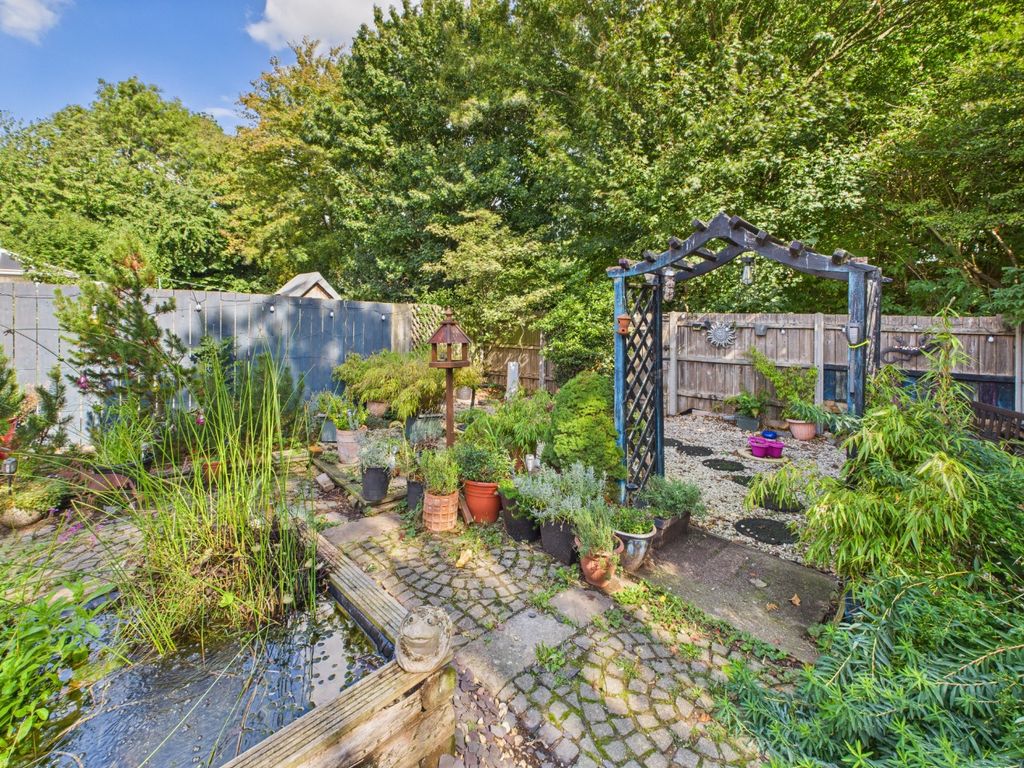 Property photo 2 of 38 4446336