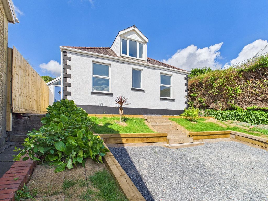 Property photo 1 of 44