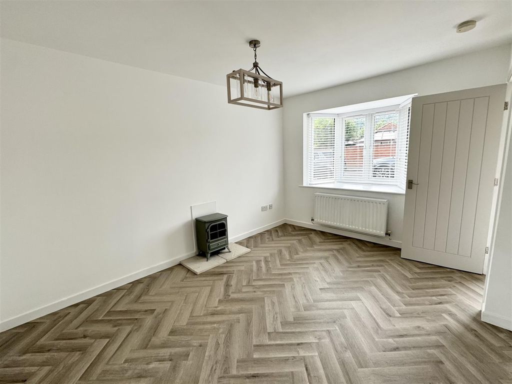 Property photo 3 of 12 22405EE3-E5C4-4A6B-Bedd-Eb89992B959E.Jpeg