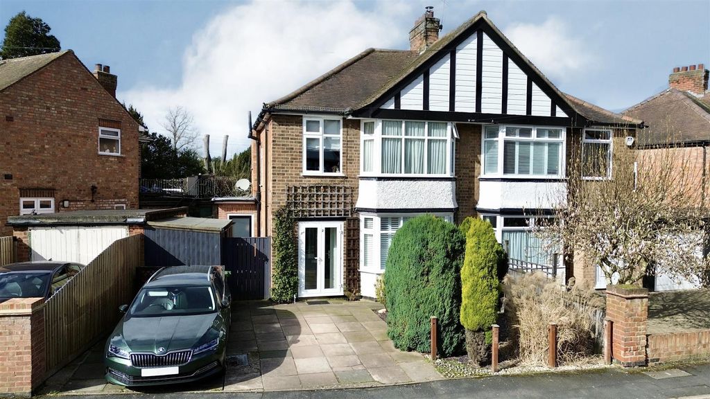 Property photo 1 of 25 1