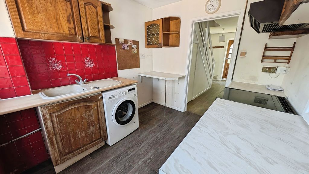 Property photo 2 of 19 Pbox-Img.Jpg