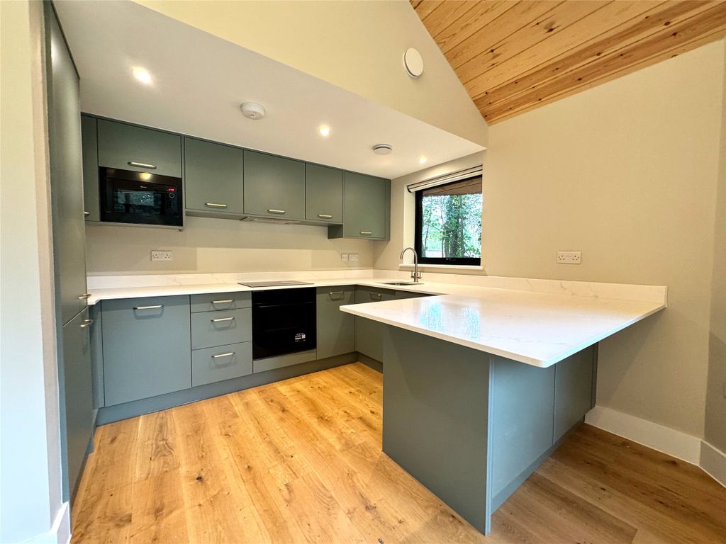 Property photo 3 of 15 Picture No. 20