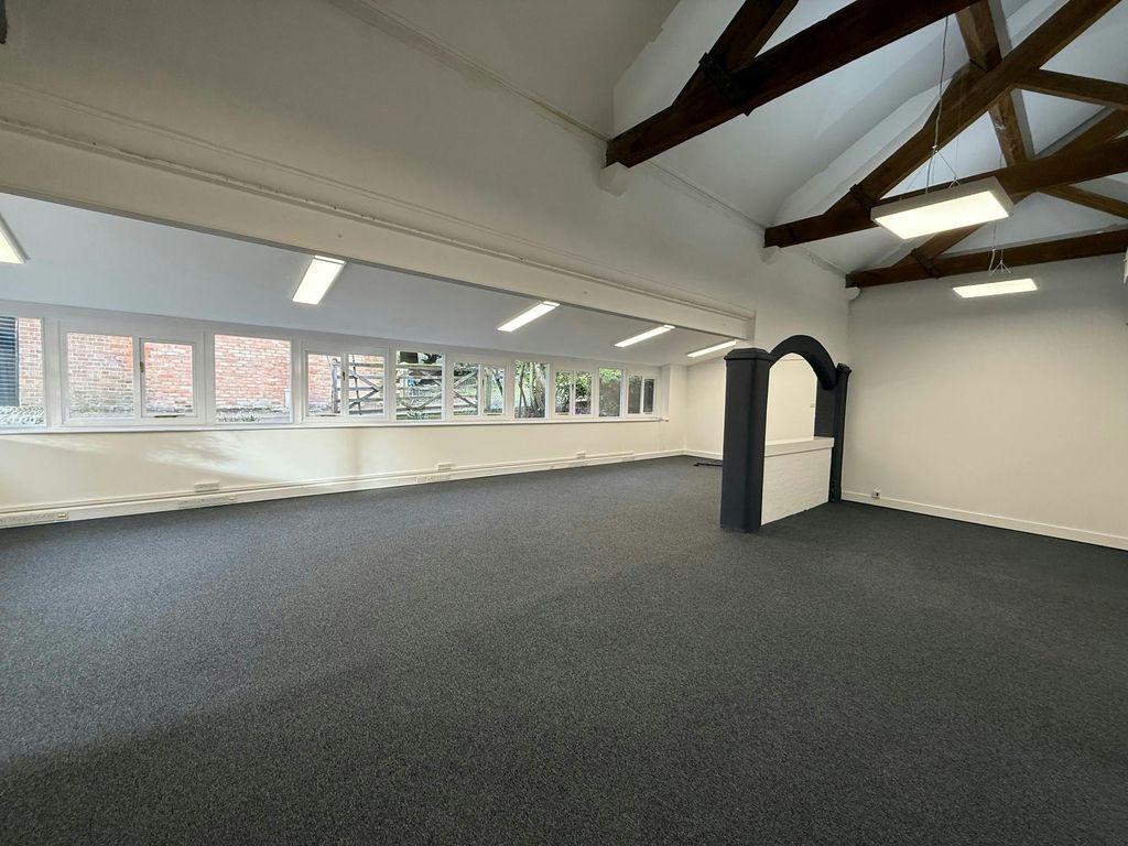 Property photo 2 of 10 N.Jpg