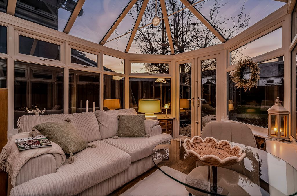 Property photo 3 of 40