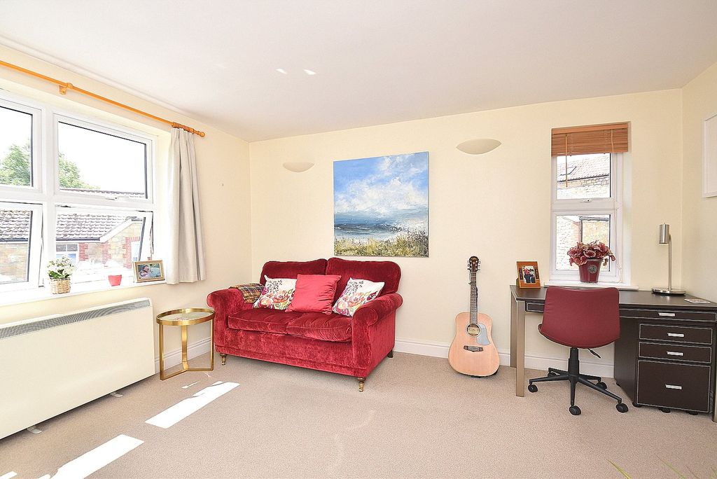 Property photo 3 of 9 Picture No. 10