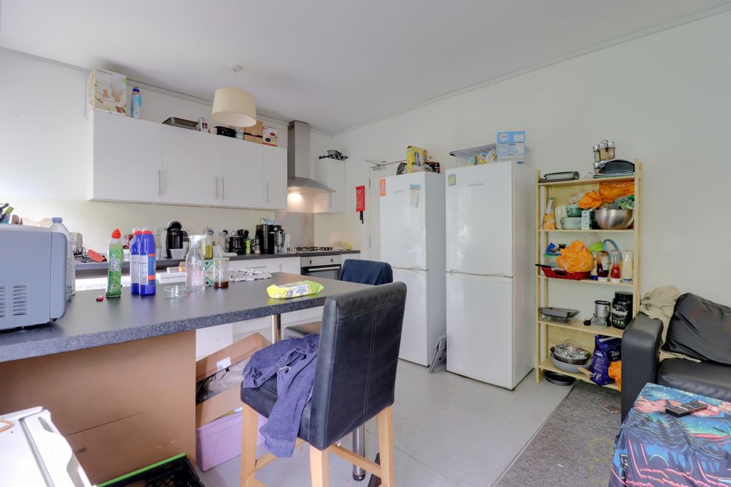 Property photo 2 of 12 Kitchen/Living Room