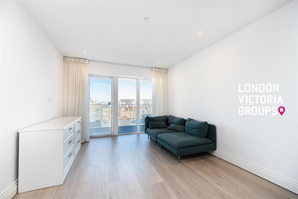 Property photo 3 of 14 1-8035.Jpg