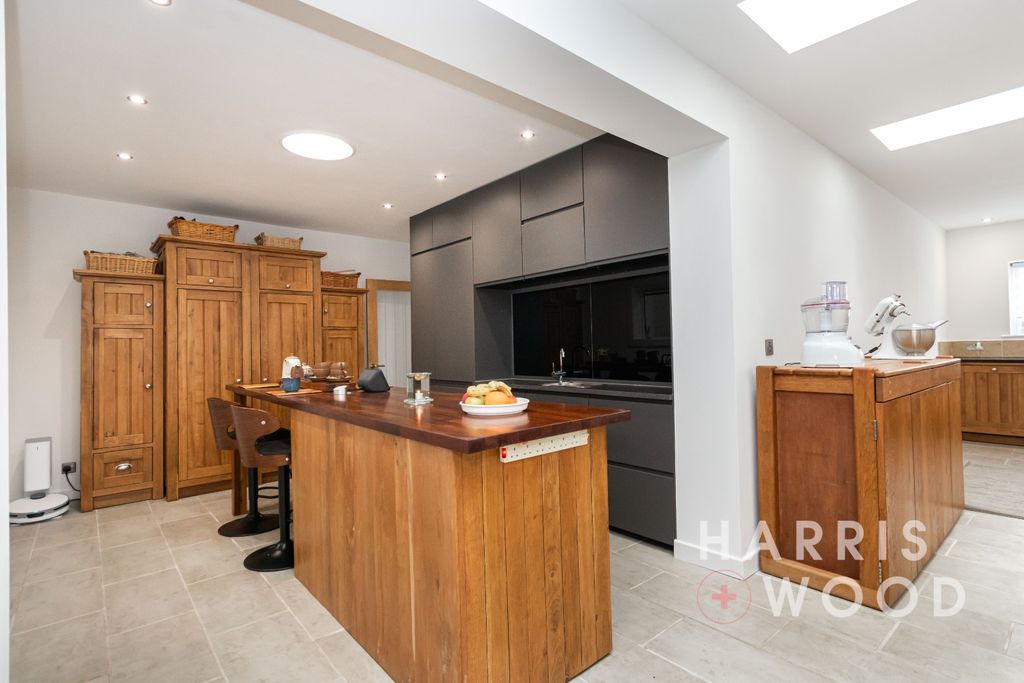Property photo 2 of 35 4060534