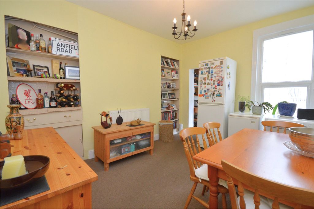 Property photo 3 of 15 Dining Room