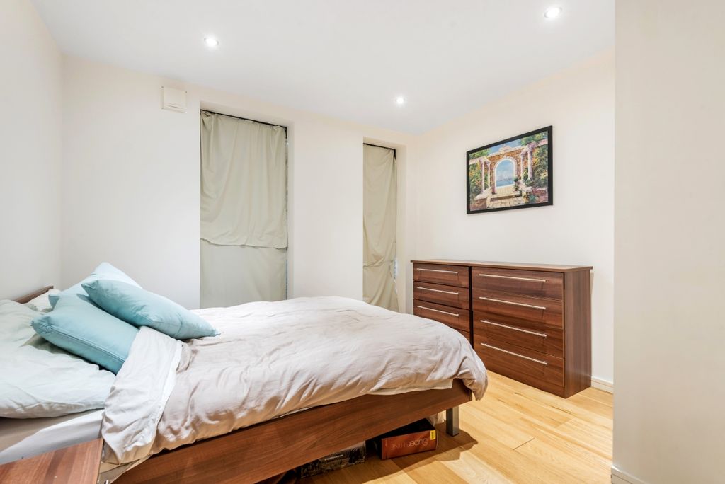 Property photo 3 of 8 392675 (3)