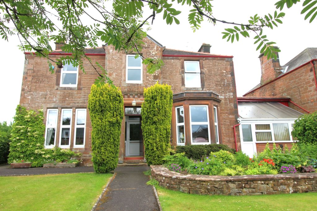 Property photo 1 of 24