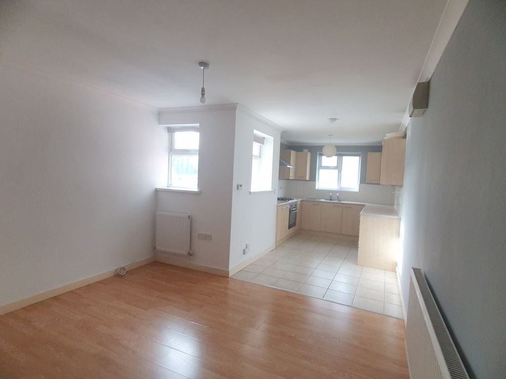 Property photo 2 of 7 Photo 9