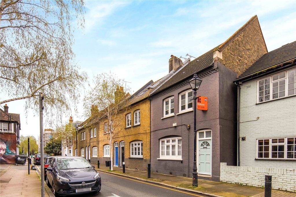 Property photo 1 of 22 Exterior